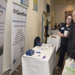 OSI Stand & Eolas bag